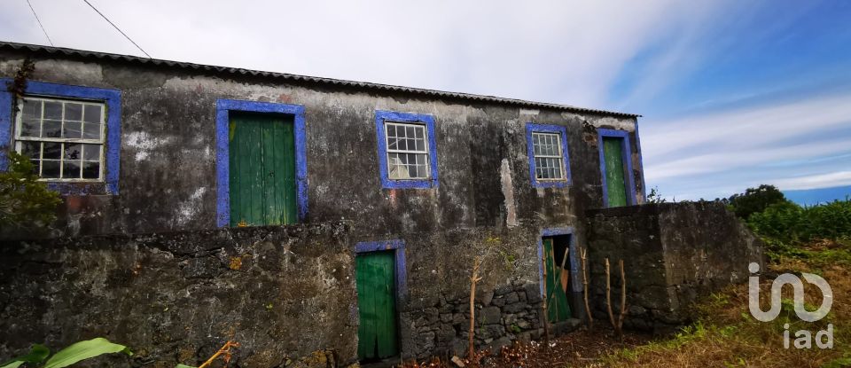 Maison traditionnelle T2 à Piedade de 136 m²