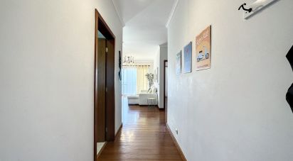 Apartment T2 in Caniço of 99 m²