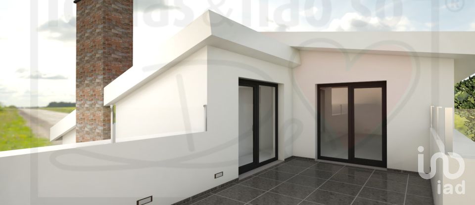 House T3 in Monte Real e Carvide of 150 m²
