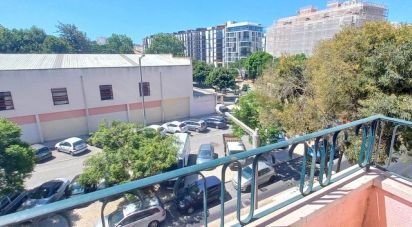 Apartment T3 in Benfica of 84 m²