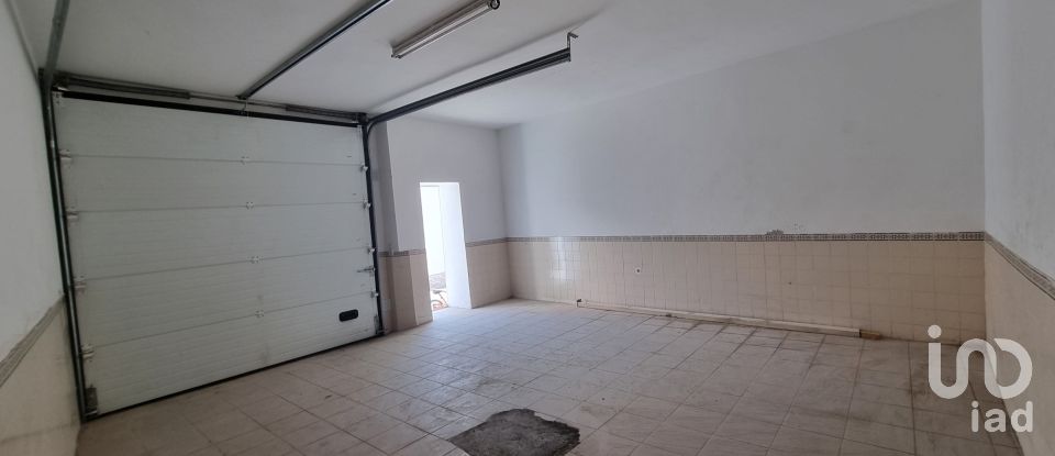 Parking/garage/box à Freiria de 36 m²