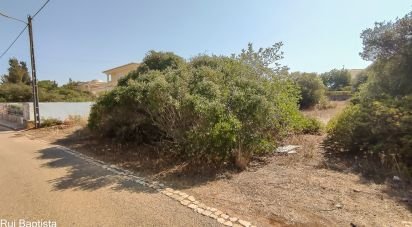 Building land in Mexilhoeira Grande of 900 m²
