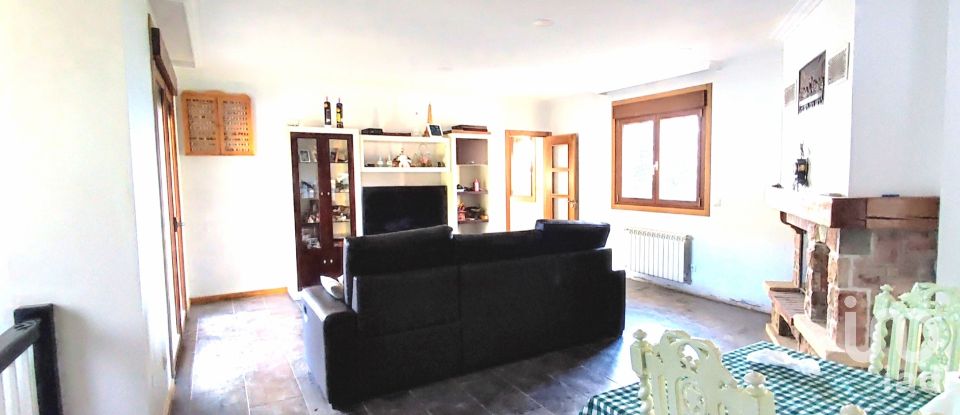 Traditional house T4 in Loivo of 441 m²