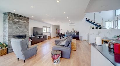 Maison T4 à Amora de 327 m²