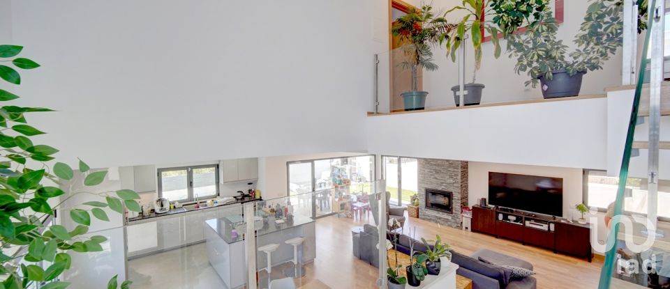 Maison T4 à Amora de 327 m²