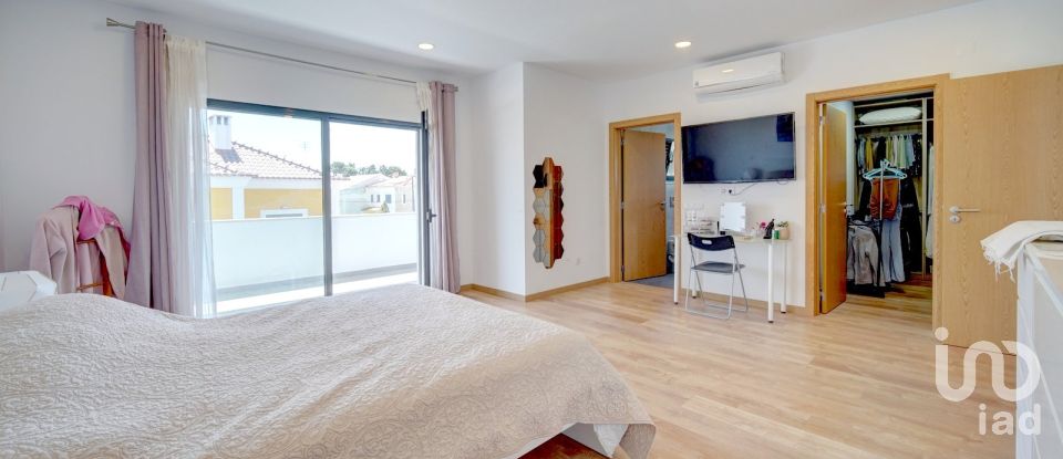 Maison T4 à Amora de 327 m²