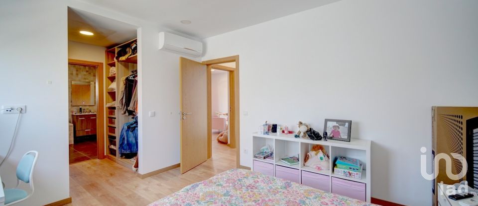 Maison T4 à Amora de 327 m²