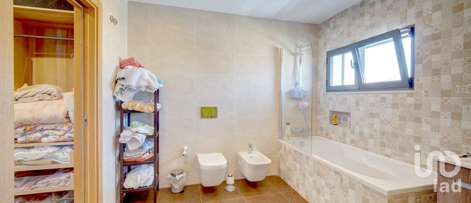 Maison T4 à Amora de 327 m²