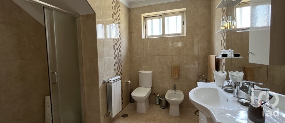 Casa T4 em Arcos de Valdevez (São Paio) e Giela de 290 m²