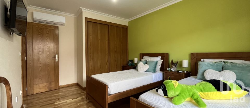 Casa T4 em Arcos de Valdevez (São Paio) e Giela de 290 m²