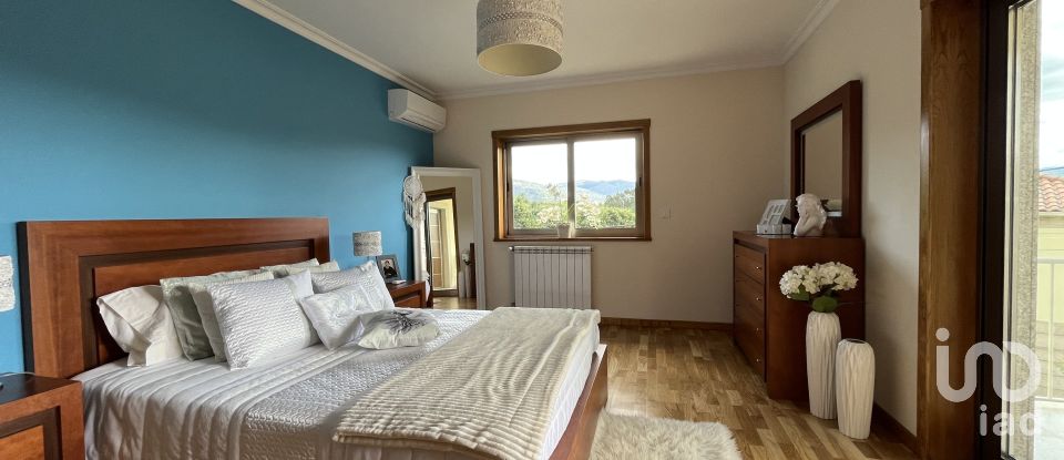 Casa T4 em Arcos de Valdevez (São Paio) e Giela de 290 m²