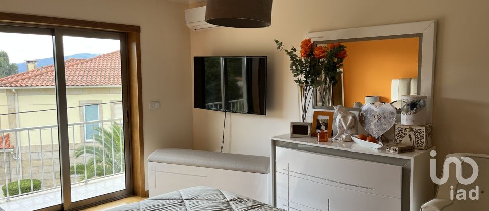 Casa T4 em Arcos de Valdevez (São Paio) e Giela de 290 m²