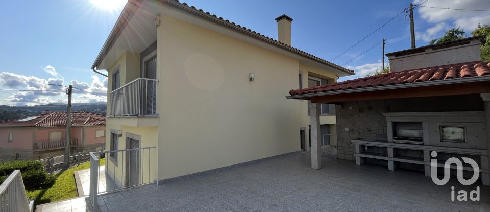 Casa T4 em Arcos de Valdevez (São Paio) e Giela de 290 m²