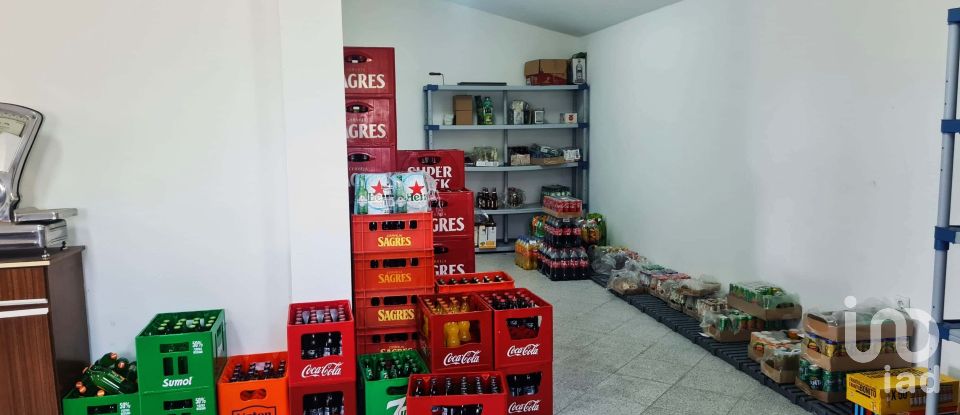 Boutique/Local commercial à Moimenta de Maceira Dão e Lobelhe do Mato de 215 m²