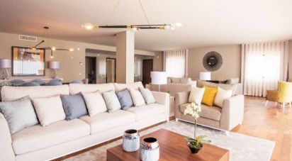 Apartment T3 in Sintra (Santa Maria e São Miguel, São Martinho e São Pedro de Penaferrim) of 239 m²