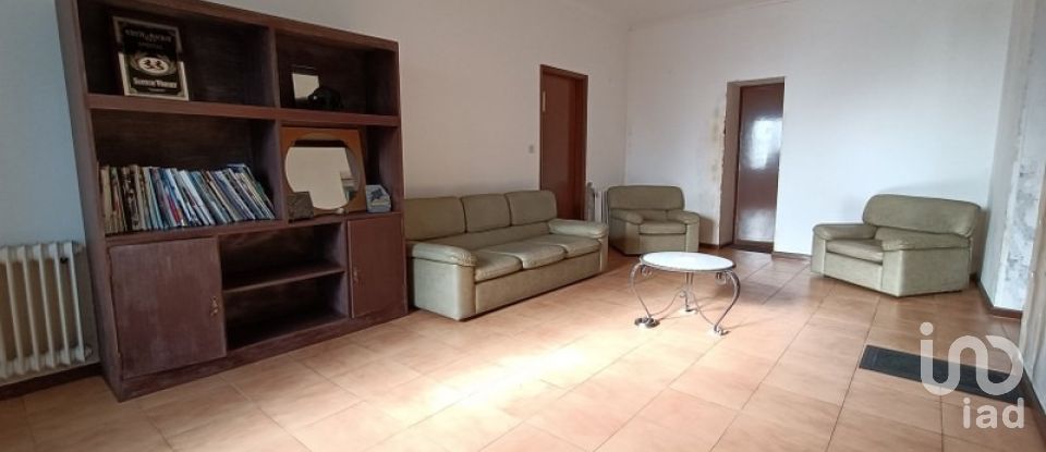 House T5 in Anha of 191 m²