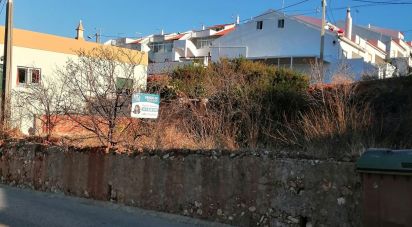 Building land in Mexilhoeira Grande of 609 m²