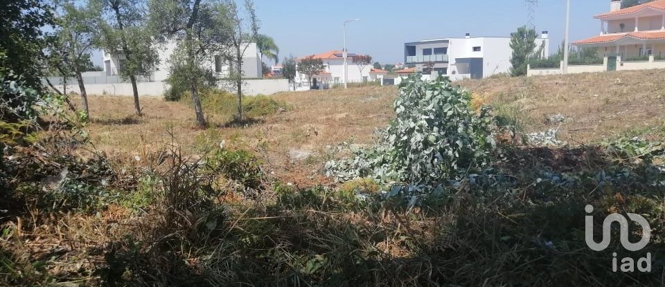 Terreno em Leiria, Pousos, Barreira e Cortes de 684 m²
