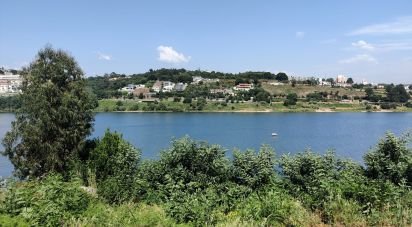 Terrain à bâtir à Oliveira do Douro de 1 056 m²