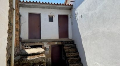 Casa de aldeia T0 em Freixo de Espada à Cinta e Mazouco de 76 m²