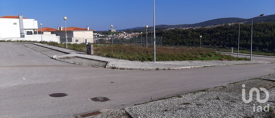 Terrain à Porto de Mós - São João Baptista e São Pedro de 337 m²