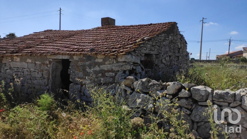 Land in Arrimal e Mendiga of 1,130 m²