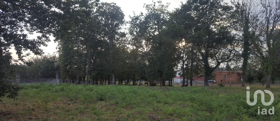 Terrain à bâtir à Grijó e Sermonde de 3 380 m²