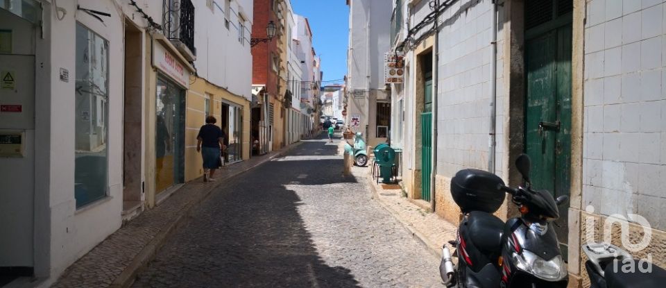 Comércio diverso em São Gonçalo De Lagos de 112 m²