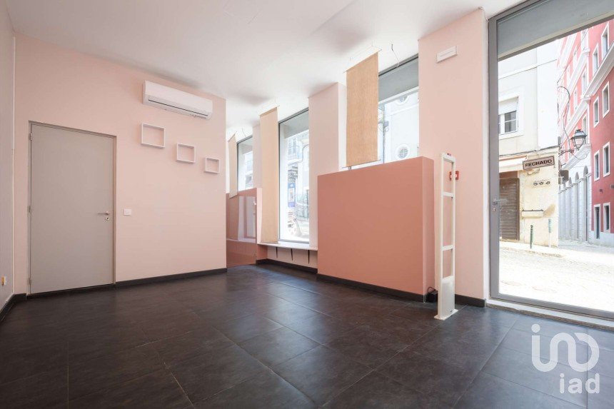 Loja / Estabelecimento Comercial em Santo António de 126 m²