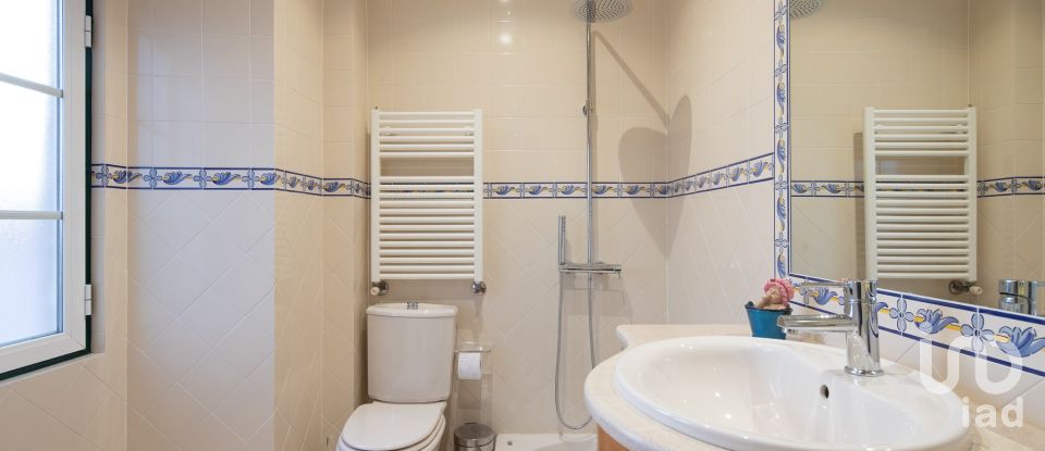 Moradia T5 em Romeira e Várzea de 237 m²