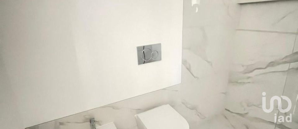 Casa T3 em Laranjeiro e Feijó de 161 m²