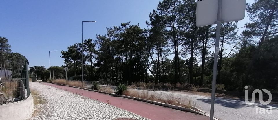 Building land in Sesimbra (Castelo) of 362 m²