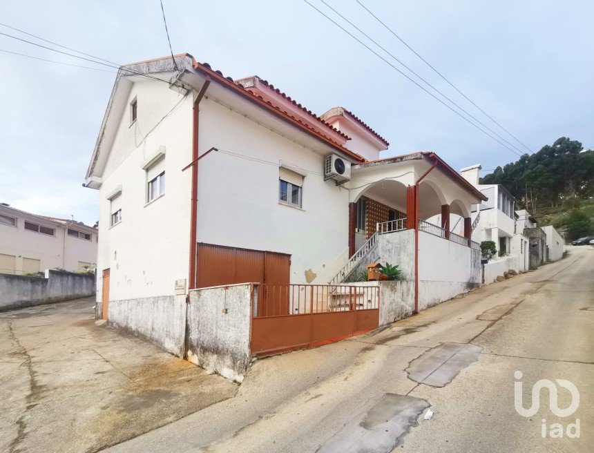 House T3 in Viana do Castelo (Santa Maria Maior e Monserrate) e Meadela of 132 m²