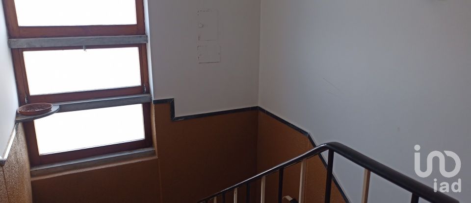 House T4 in São Domingos de Rana of 158 m²