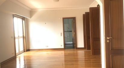 Apartment T5 in Belém of 190 m²