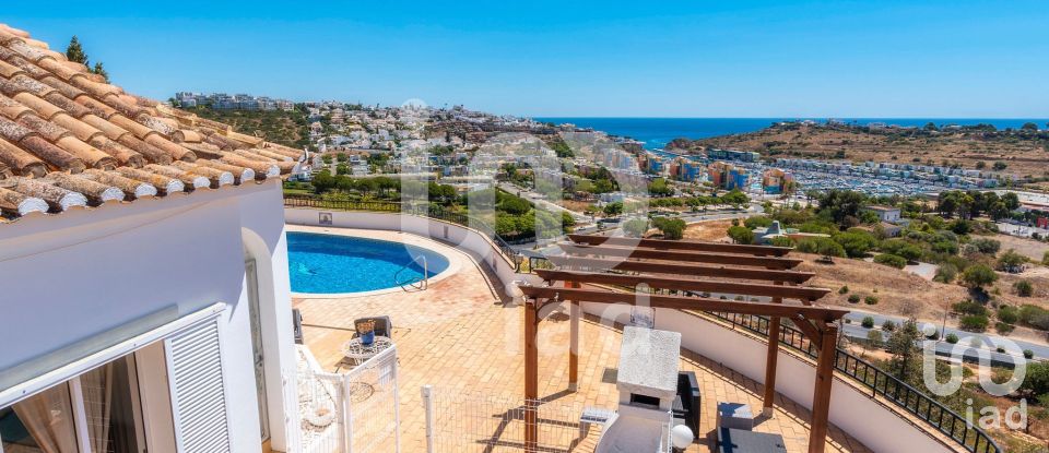 Moradia T6 em Albufeira e Olhos de Água de 375 m²