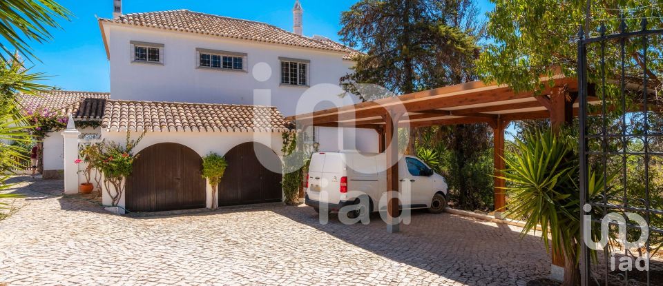 Moradia T6 em Albufeira e Olhos de Água de 375 m²