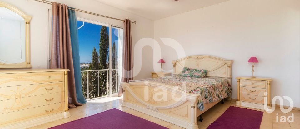 Moradia T6 em Albufeira e Olhos de Água de 375 m²