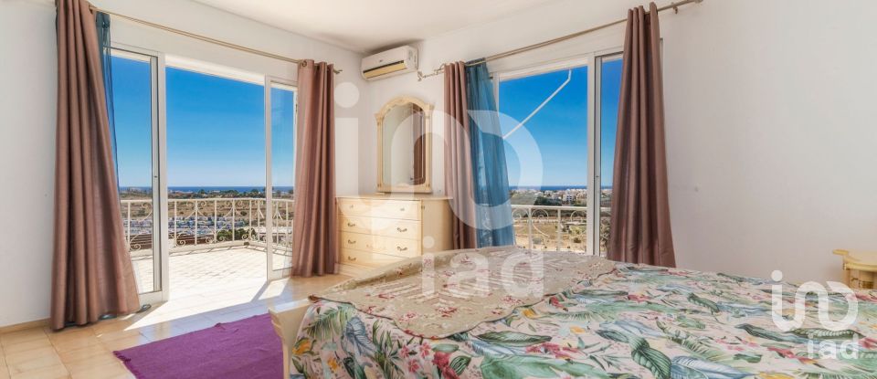 Moradia T6 em Albufeira e Olhos de Água de 375 m²