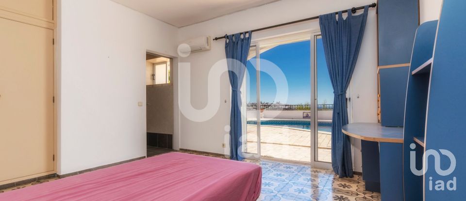 Moradia T6 em Albufeira e Olhos de Água de 375 m²