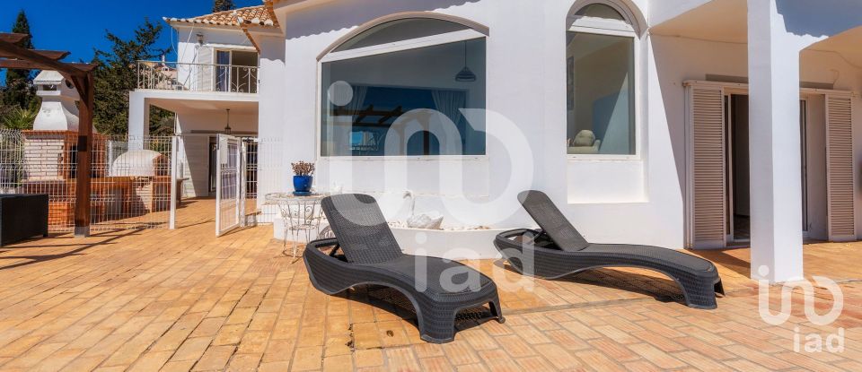 Moradia T6 em Albufeira e Olhos de Água de 375 m²