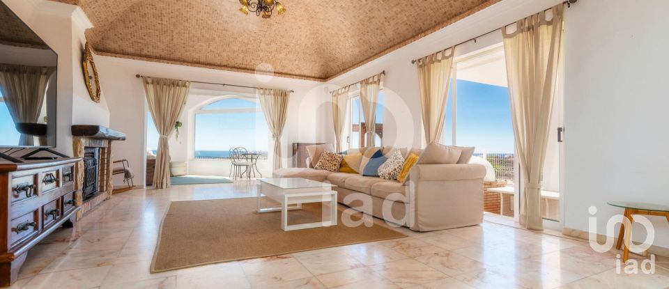 Moradia T6 em Albufeira e Olhos de Água de 375 m²