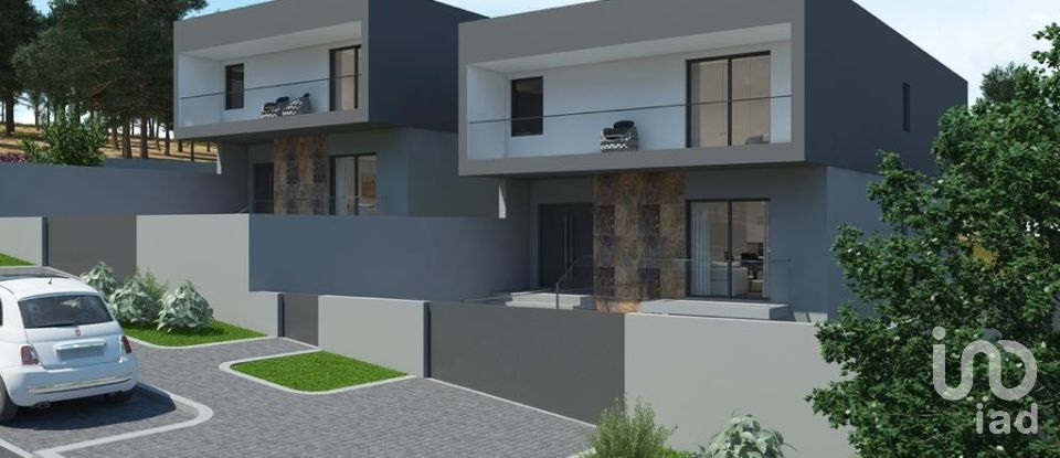 House T3 in Oliveira De Azeméis, Santiago De Riba-Ul, Ul, Macinhata Da Seixa E Madail of 278 m²