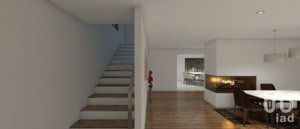 Casa / Villa T3 em Oliveira De Azeméis, Santiago De Riba-Ul, Ul, Macinhata Da Seixa E Madail de 278 m²