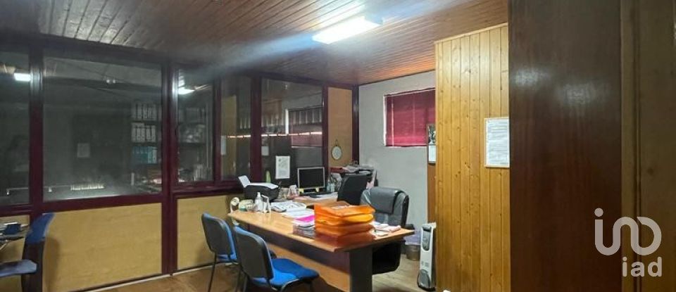 Pavilion T0 in Vila Marim of 370 m²