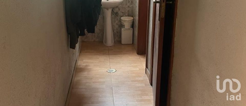 Pavilion T0 in Vila Marim of 370 m²