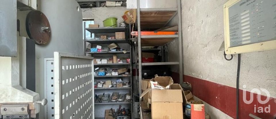 Pavilion T0 in Vila Marim of 370 m²