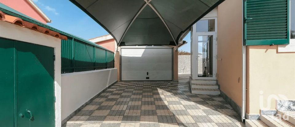 Casa / Villa T5 em Algueirão-Mem Martins de 194 m²