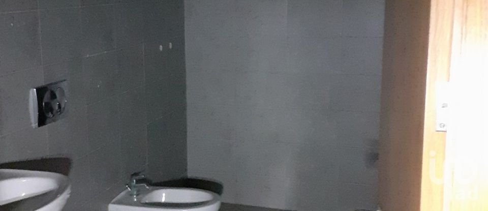 Boutique/Local commercial à Glória E Vera Cruz de 265 m²