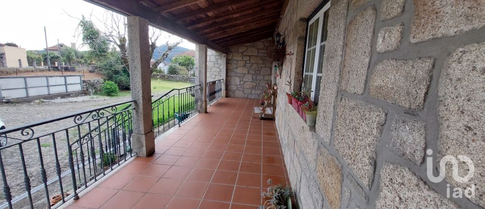 Ferme T2 à Couto de 174 m²